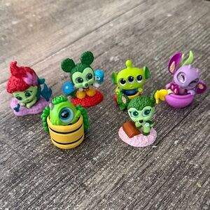 NWOT Disney Doorables bundle of 6 In Full Bloom series
